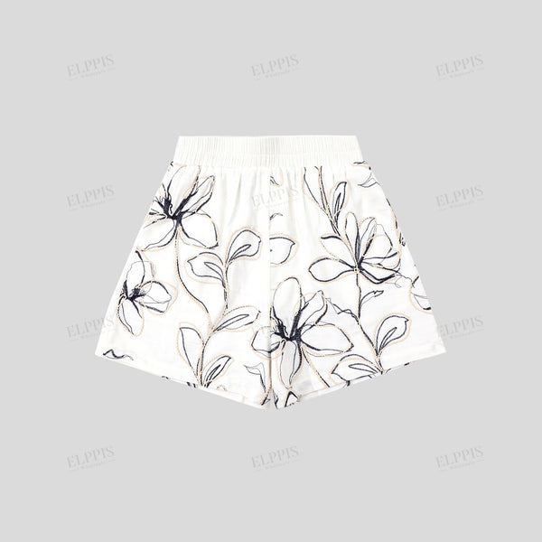 Fashionable shorts made of fabric with rope embroidery craftsmanship